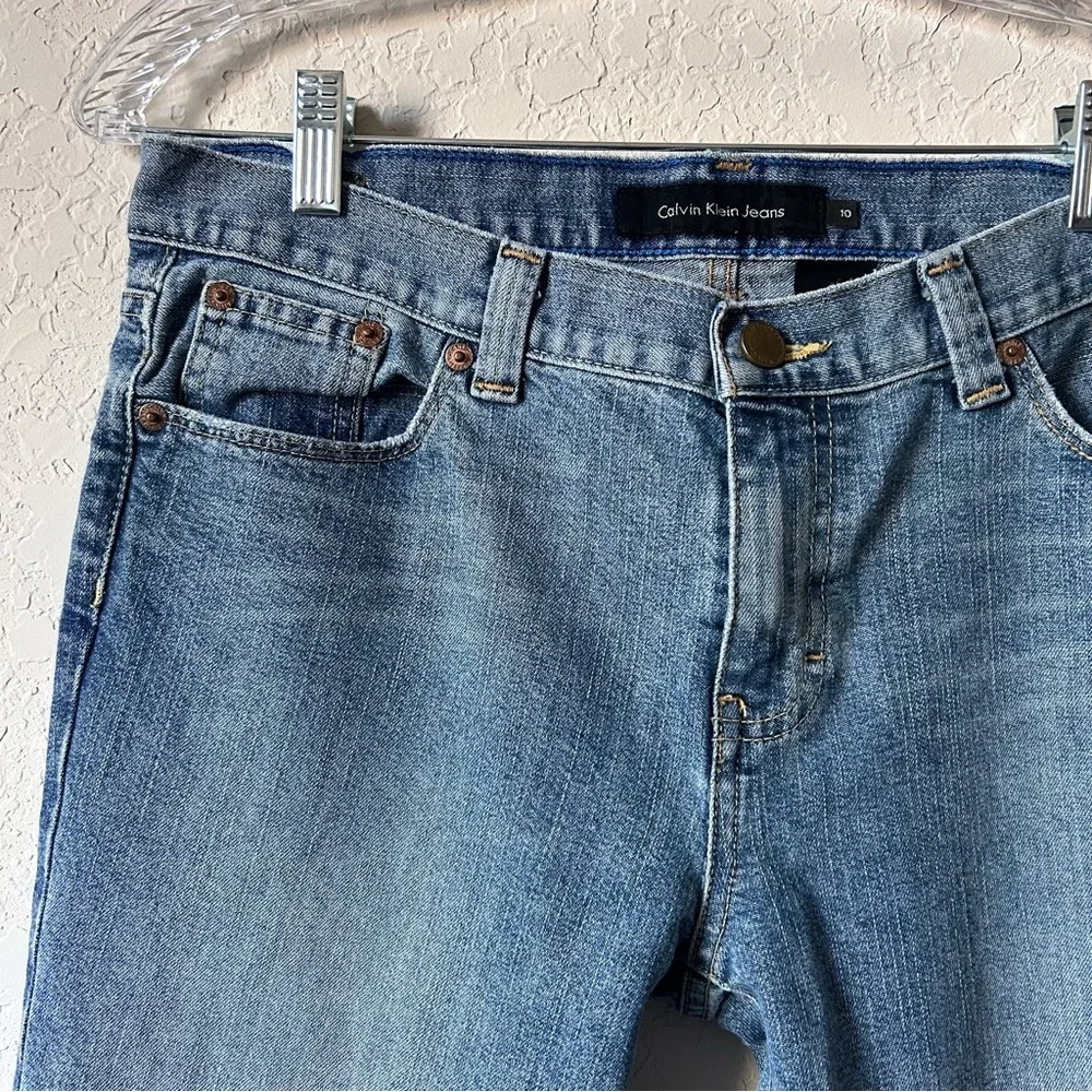 Calvin Klein - Picture 11 of 16
